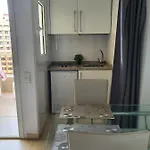 Estudio El Puerto - En El Mismo Centro De Fuengirola, Primera Linea De Playa
