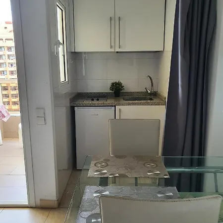 Estudio El Puerto - En El Mismo Centro De Fuengirola, Primera Linea De Playa