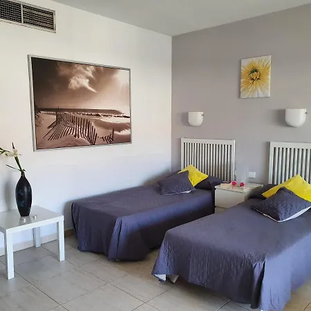 Estudio El Puerto - En El Mismo Centro De Fuengirola, Primera Linea De Playa *