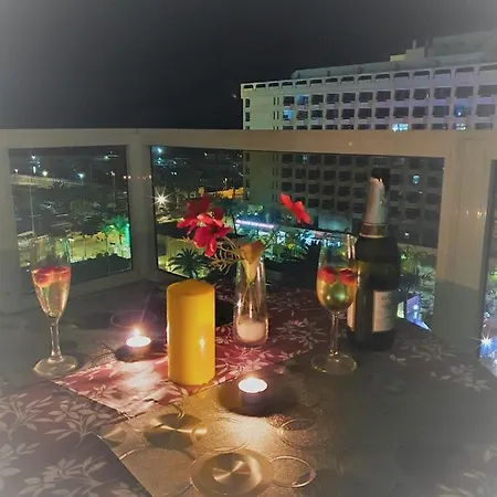 Апартаменты Estudio El Puerto - En El Mismo Centro De Fuengirola, Primera Linea De Playa Фуэнхирола